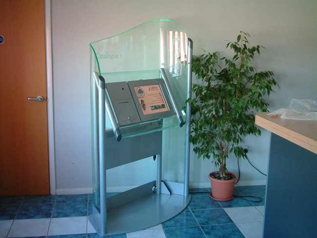 The v46 kiosk unit is designed to comfortably accommodate wheelchair users, whilst maintaining a stylish design. The large area behind the screen is ideal for advertising or identification.